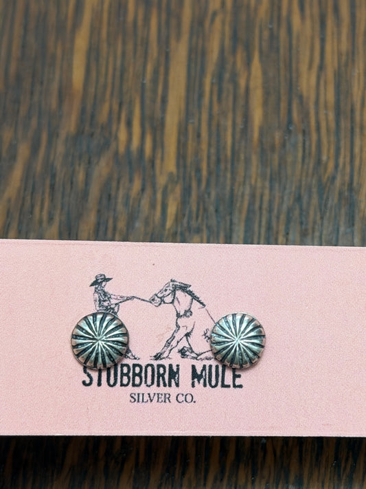 Rosette studs