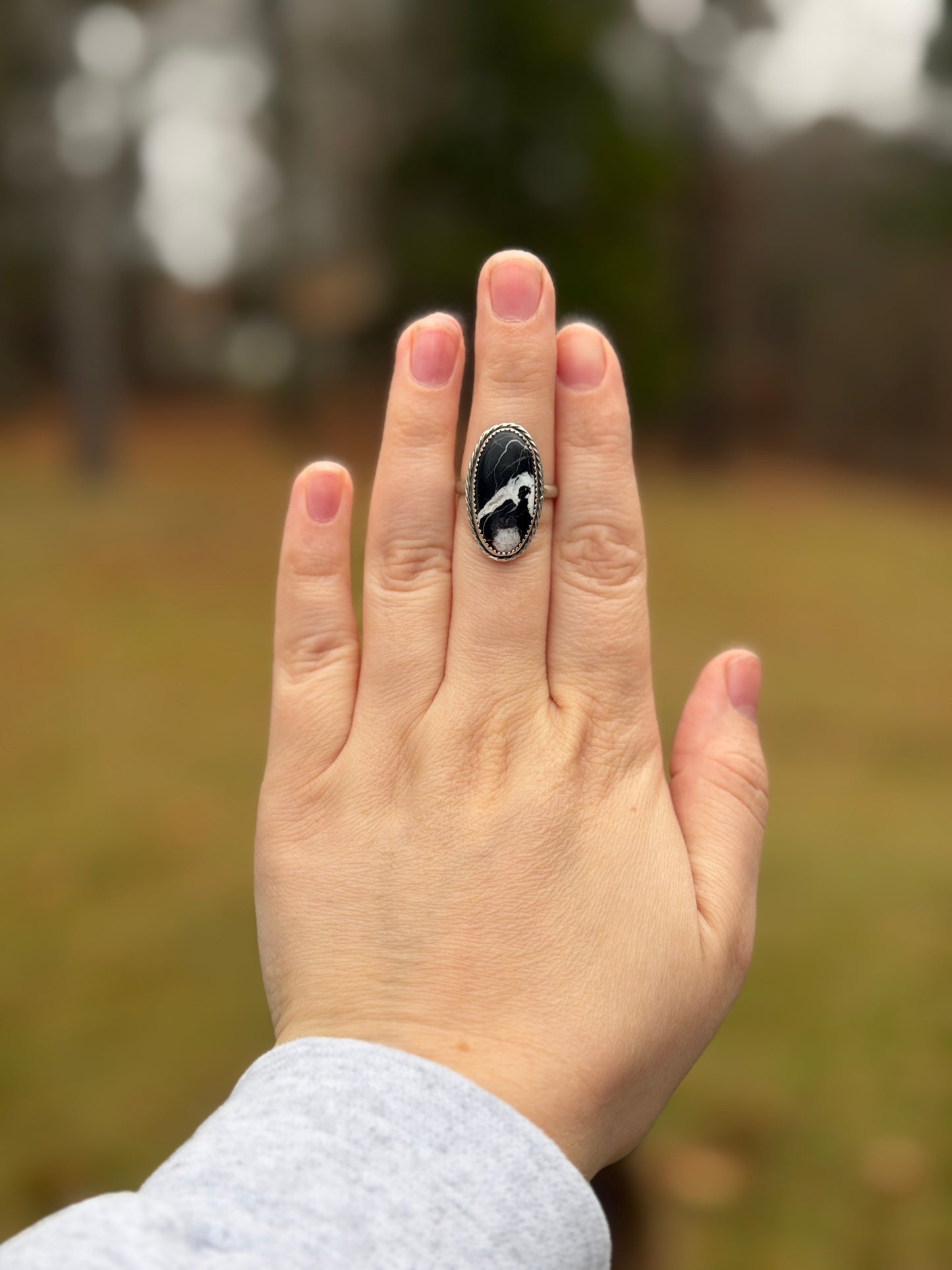 White Buffalo Size 7