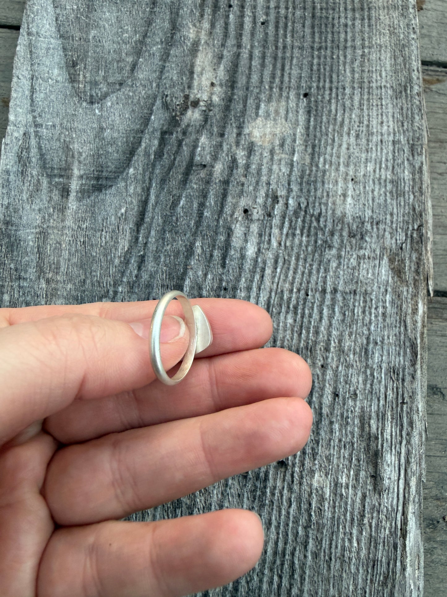 Willie’s Wildflower Triangle Ring Size 8.5